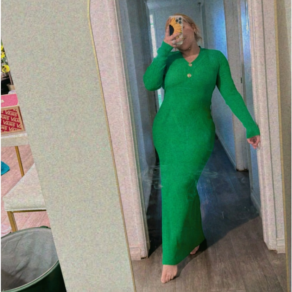 FINAL SALE✨

🌸BOUTIQUE pine green dress ✨ - Picture 14 of 15